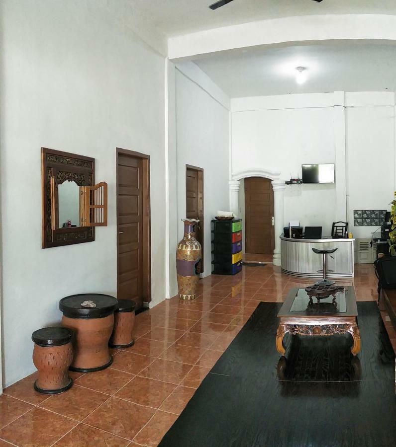 Kana Hasya Homestay "Rumoh Jamee" Meulaboh Dış mekan fotoğraf